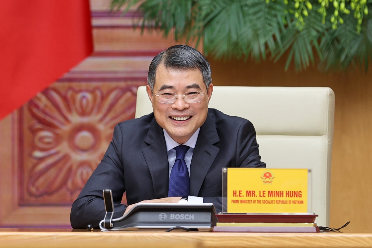 Vietnam proposes three cooperation priorities at AZEC summit on energy security